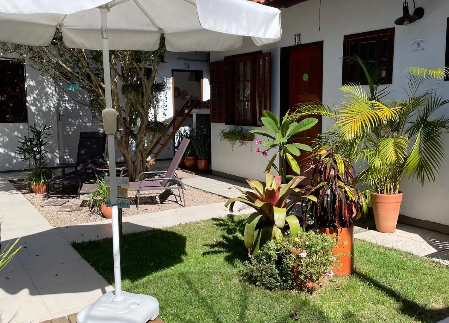 Quintal Da Casa Bed and Breakfast Garopaba 0*,  Brazilië