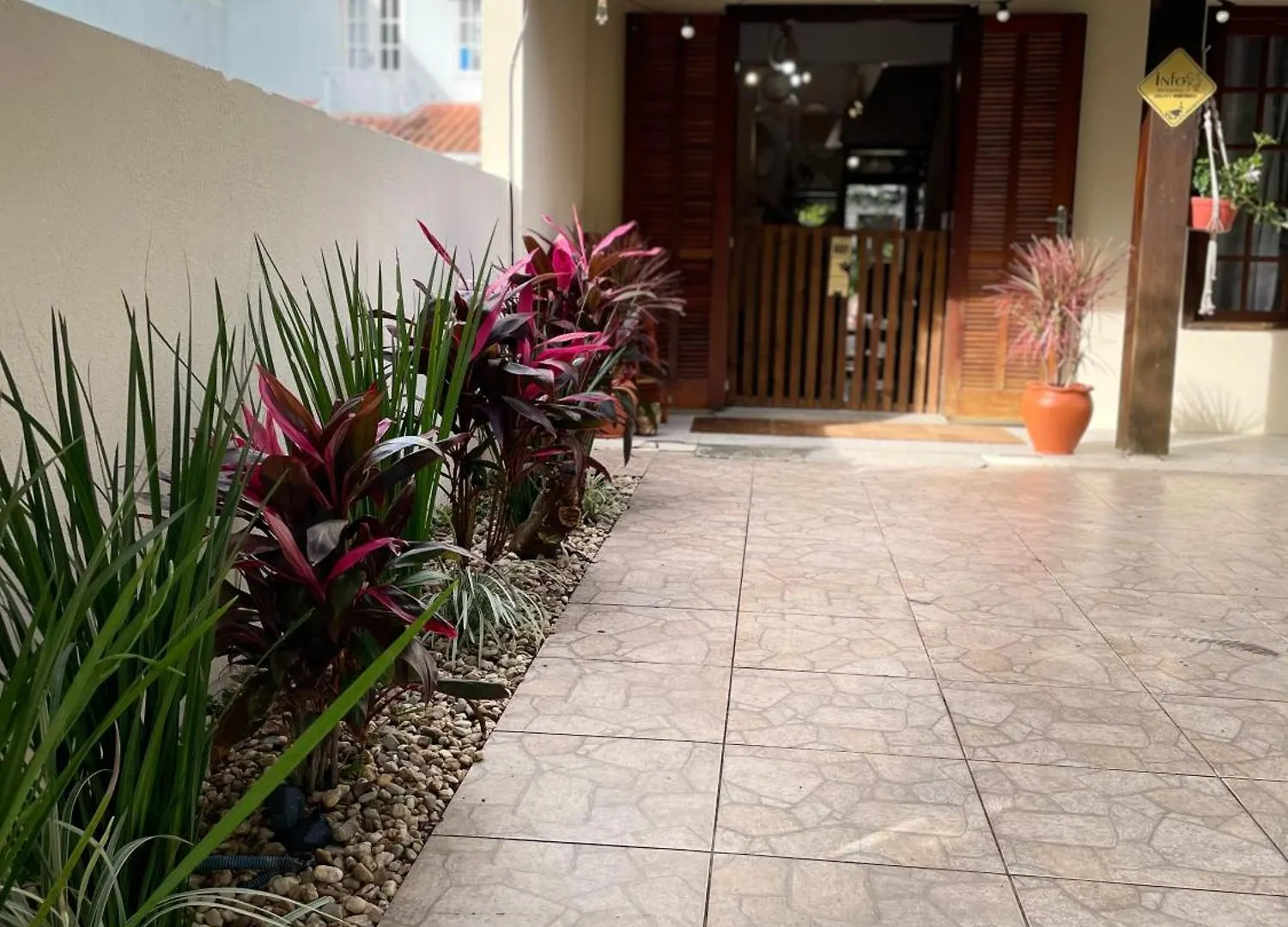 Quintal Da Casa Bed and Breakfast Garopaba